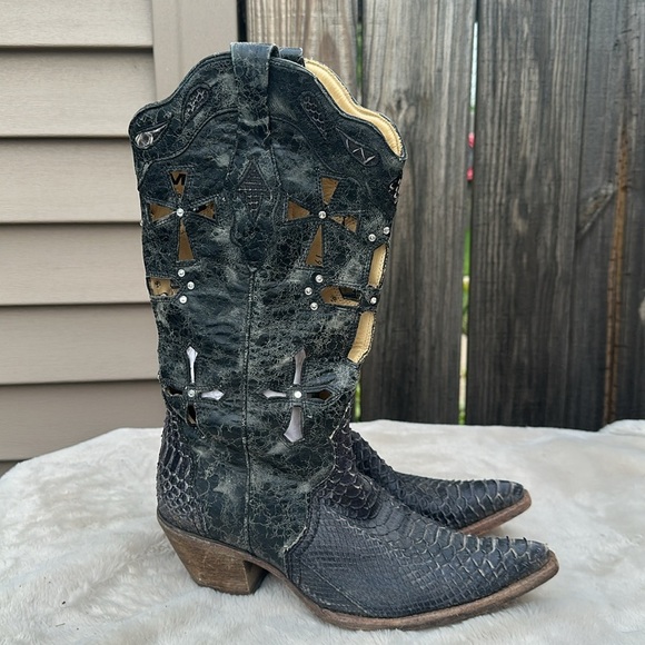 Corral Python Western Snip Toe Boots Cut Out Crosses Swarovski Crystals Sz 8.5 - Picture 4 of 11